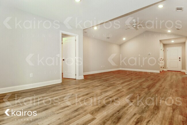 Photo - 153 Cottage Grove Rd
