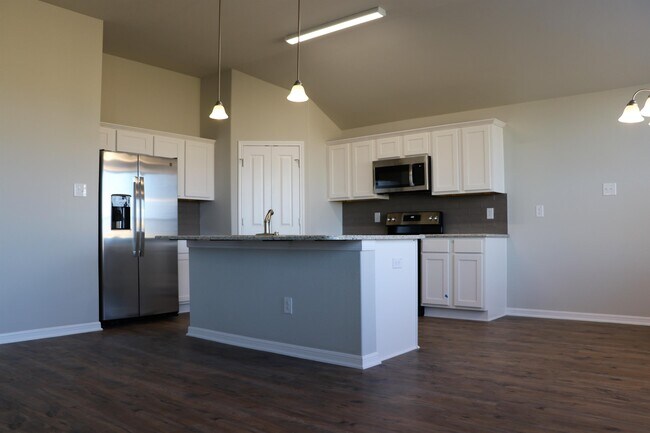 Photo - 1059 Aurora Grove Bend