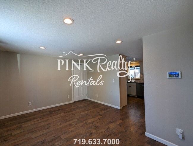 Photo - 1730 Luna Dr