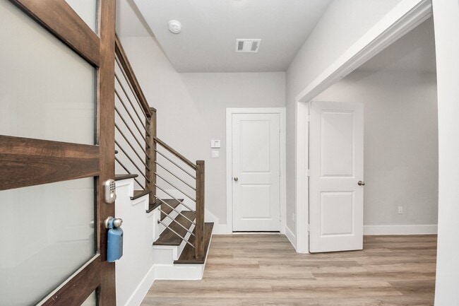 Photo - 1907 Lonestar Brook Ln