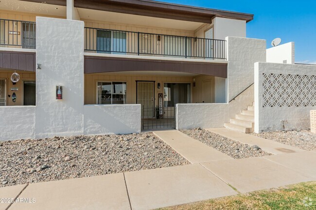Building Photo - 220 Old Litchfield Rd Unit 111 Rental