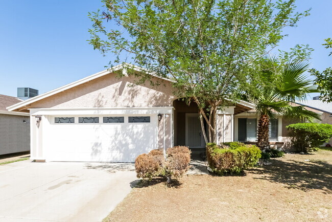 Building Photo - 1636 E St Anne Ave Rental