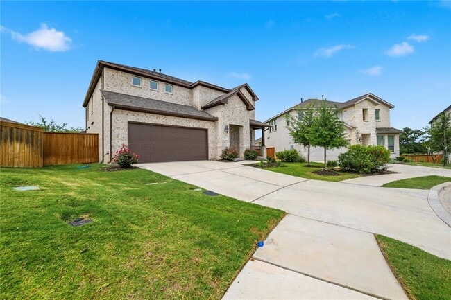 Photo - 317 Barton Oak Trl