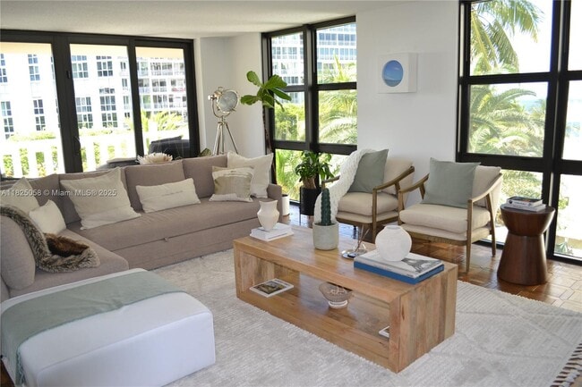 Photo - 1111 Crandon Blvd Unidad C402 Rental
