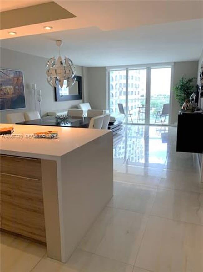 Photo - 5701 Collins Ave