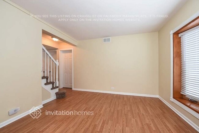 Photo - 4100 W 99th Pl