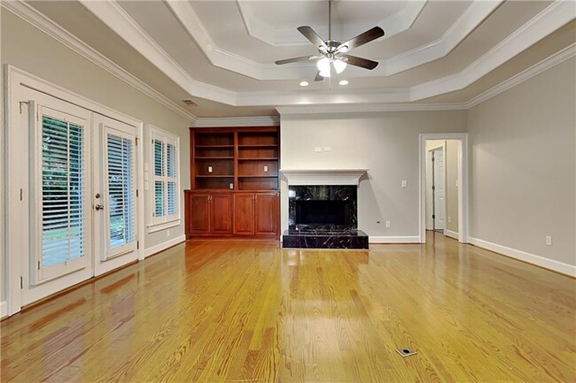 Photo - 601 Peach Pl