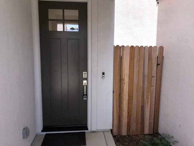 Photo - 5007 Wuthering Ave