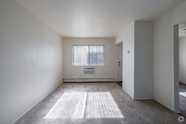 2BR, 1BA - 830SF - Living Room