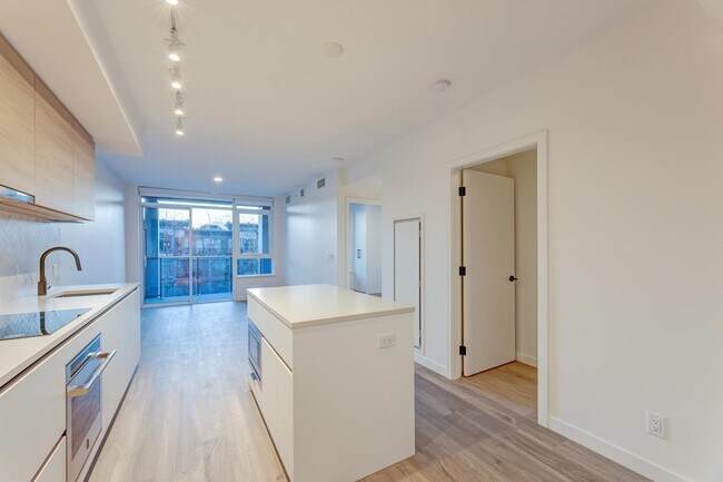 Photo - 10448 University Dr Unit 4xx