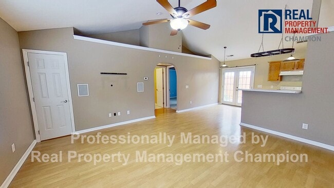 Photo - 811 Grathwol Dr