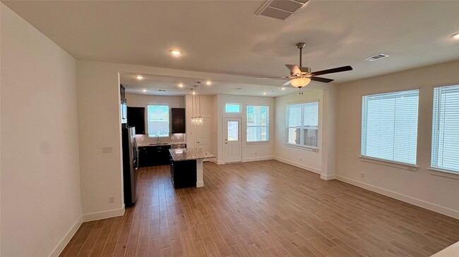 Photo - 10110 Agave Pt Ln