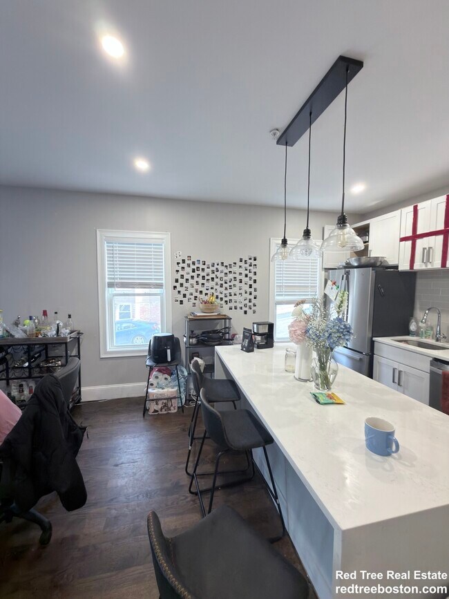 Photo - 156 Hillside St Unit 1