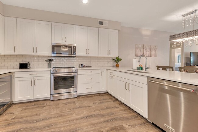 Photo - 8653 E Royal Palm Rd Unit 1008