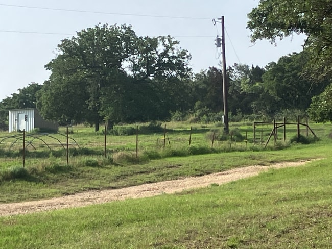Photo - 425 Private Rd 816