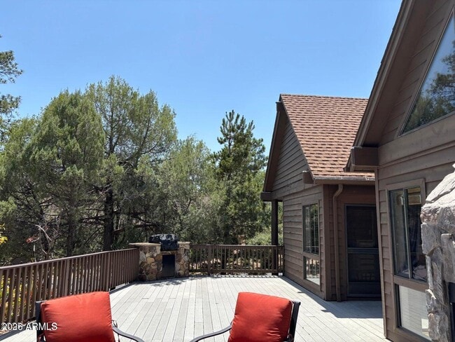 2505 E Elk Run Ct