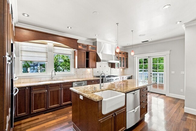 Photo - 308 Bachman Ave