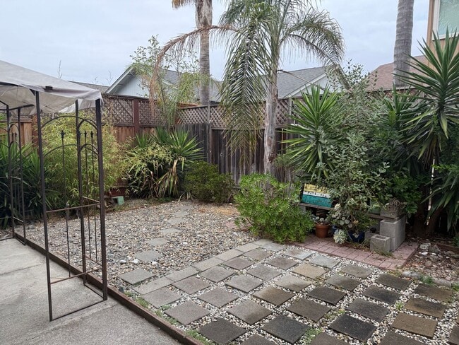 Photo - Beautiful Home Near Golf Course!! Brand ne...