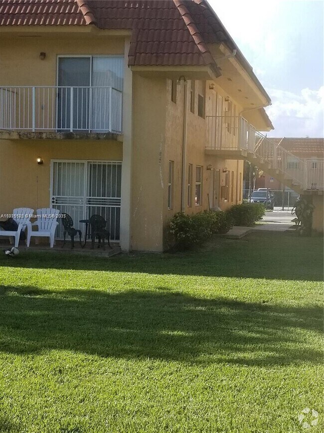 Building Photo - 7121 SW 129th Ave Unit 1 Rental