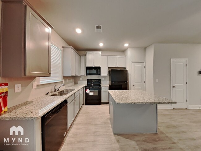 Photo - 3417 Sumersbe court