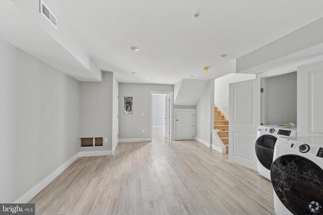 Building Photo - 2401 N 2nd St Unit L1 Rental