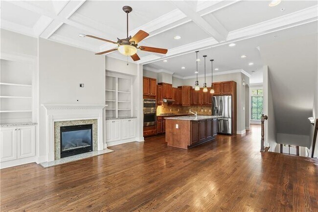 Photo - 900 River Vista Drive