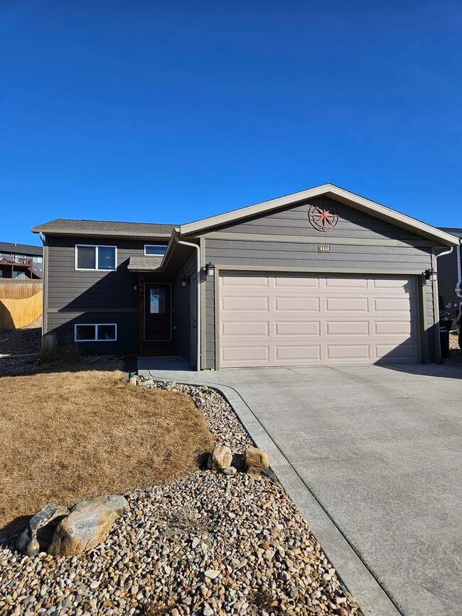 Photo - 4 BED | 2 BATH | DOUBLE GARAGE | RAPID VALLEY