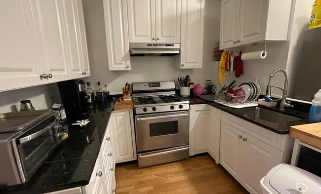 Photo - 682 Parker St Unidad 1