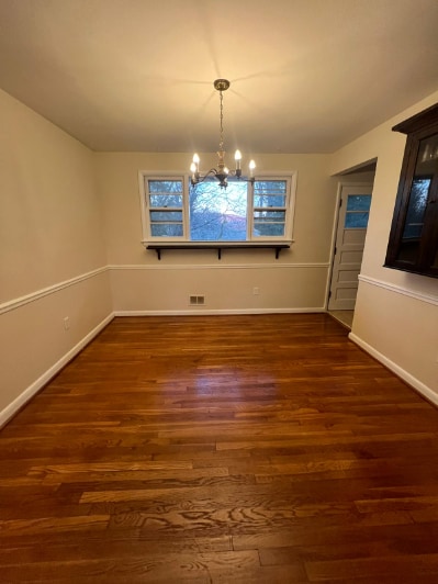 Photo - "Spacious 5-Bedroom Retreat with Cozy Fireplace in Fort Washington!"