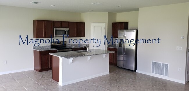 Photo - 1067 Kobuk St