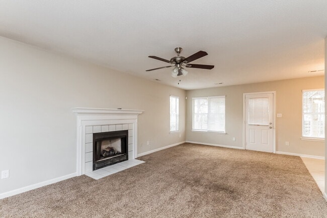 Photo - 3664 Stonefield St SW