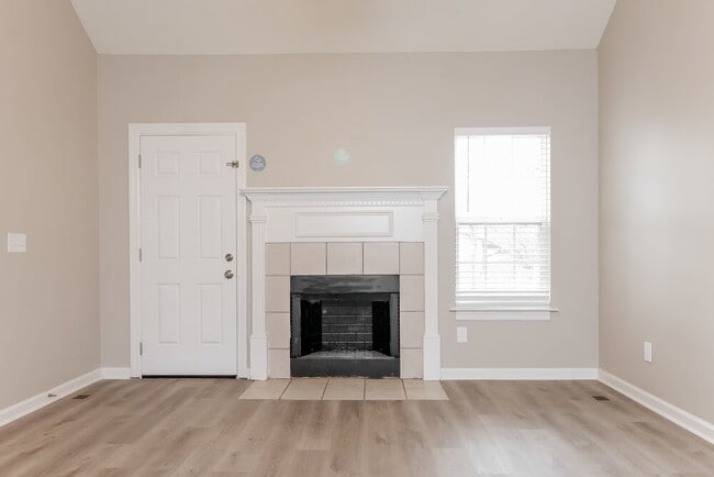 Photo - 1774 Lucille Ln