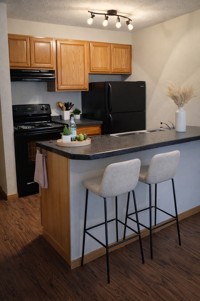 Photo - GLEN PLACE APARTMENTS