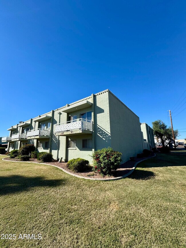 Photo - 1702 W Tuckey Ln Unit 231