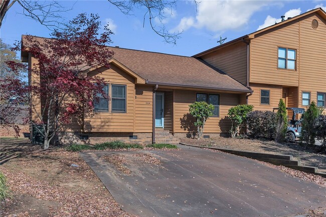 Photo - 100 Sunningdale Ct