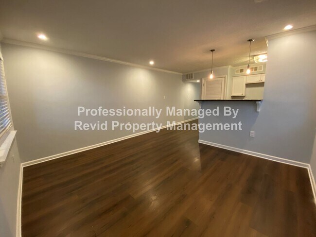 Photo - 36 N Auburndale St Unit 3