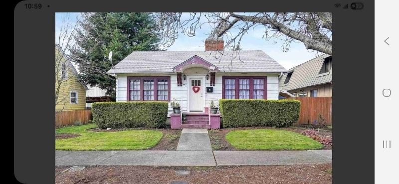 Photo - 445 20th St SE House