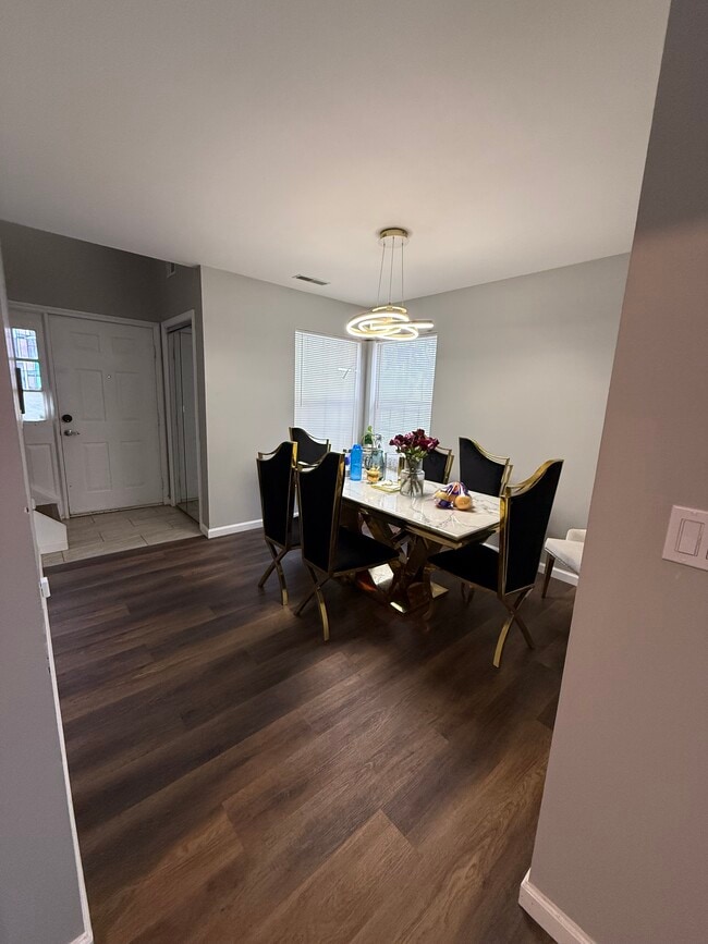 Photo - 36 Renaissance Ln