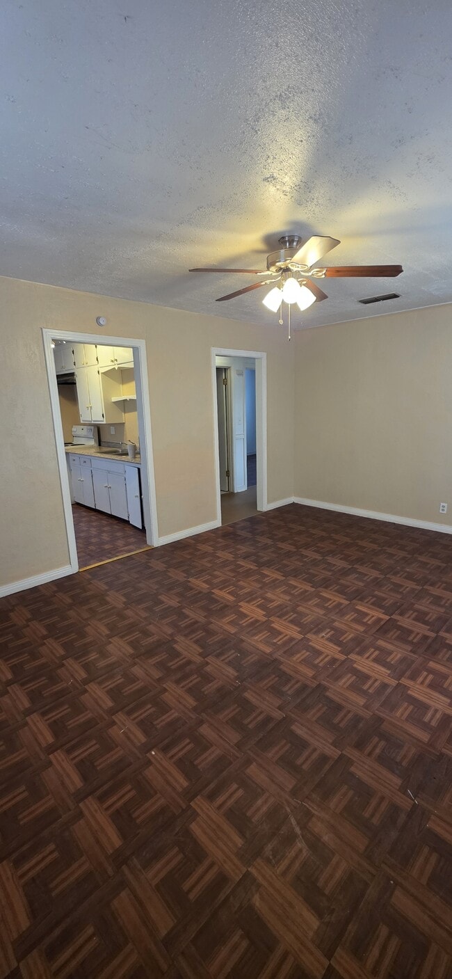 Photo - 1907 S Seminole St