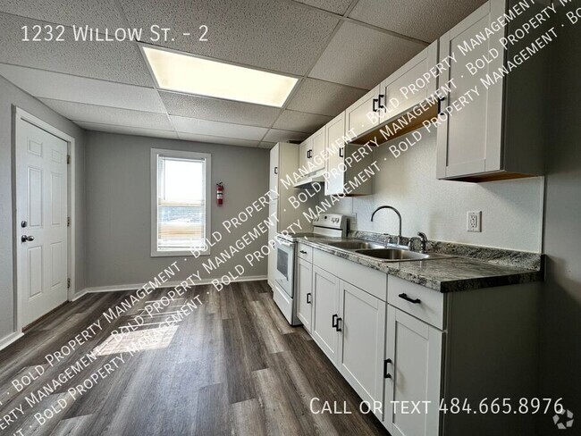 Building Photo - 1232 Willow St Unit 2 Rental