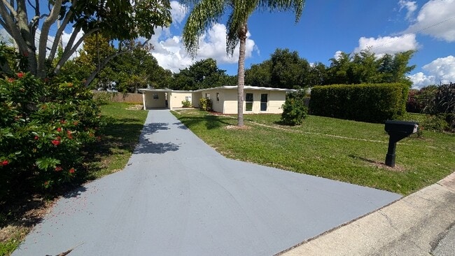 Building Photo - 64 Knollwood Dr Rental