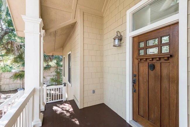 Photo - 166 Marsh Island Dr