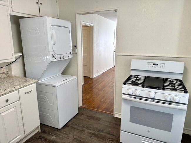 Photo - 513 Eleanor Ave Unit downstairs duplex