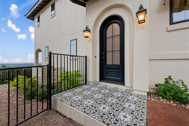 Photo - 403 Rose Branch Way