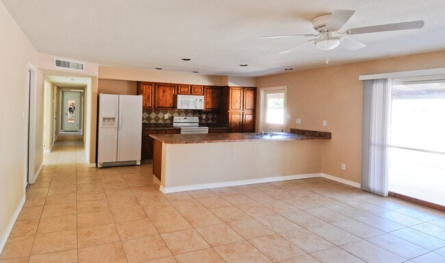 Photo - 2417 S Newberry Rd
