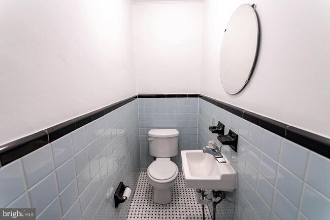 Photo - 2306 E Cambria St