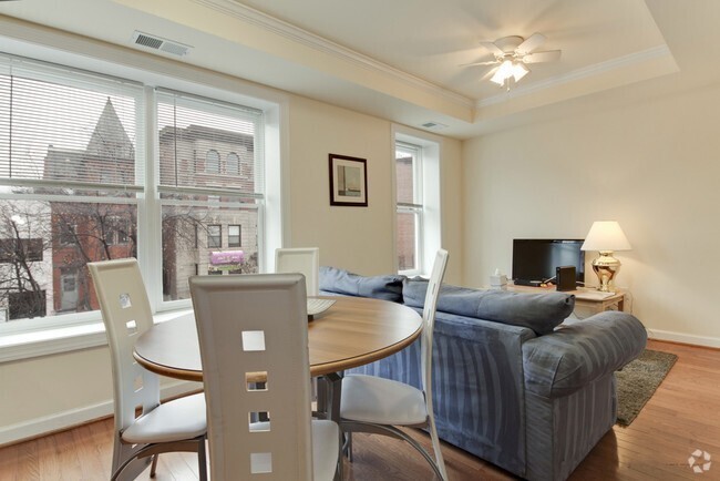 Building Photo - 1917 18th St NW Unit 2 Rental