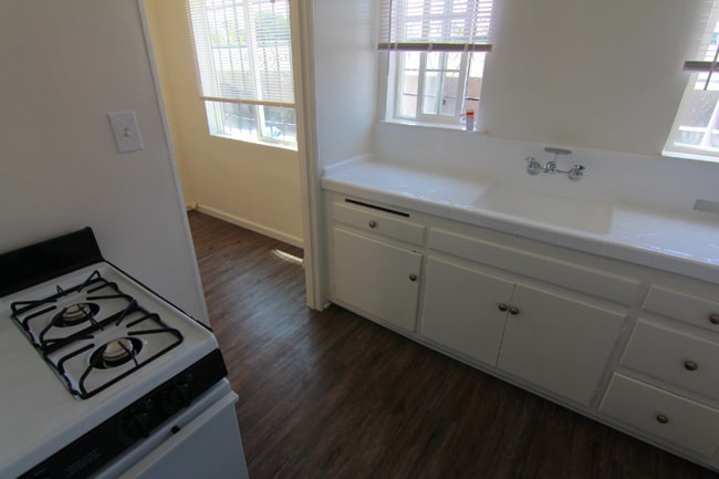 Photo - 5940 Melrose Ave Unidad 3