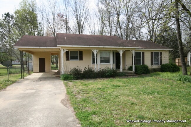 Building Photo - 1503 Cobblestone Cir SE Rental