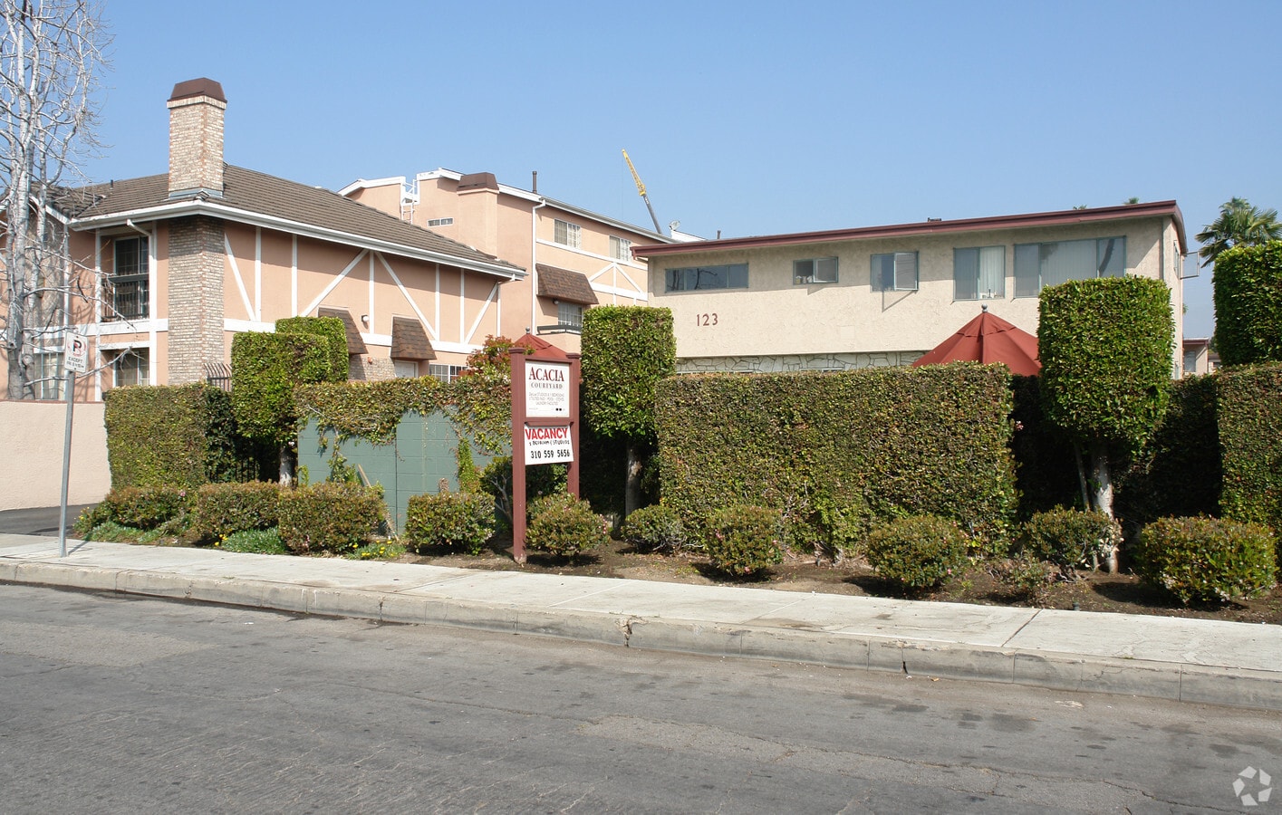 Acacia Courtyard - Acacia Courtyard